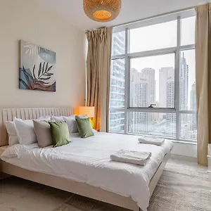 2 Bedroom I Marina Diamond 4 I Close To Metro Apartment